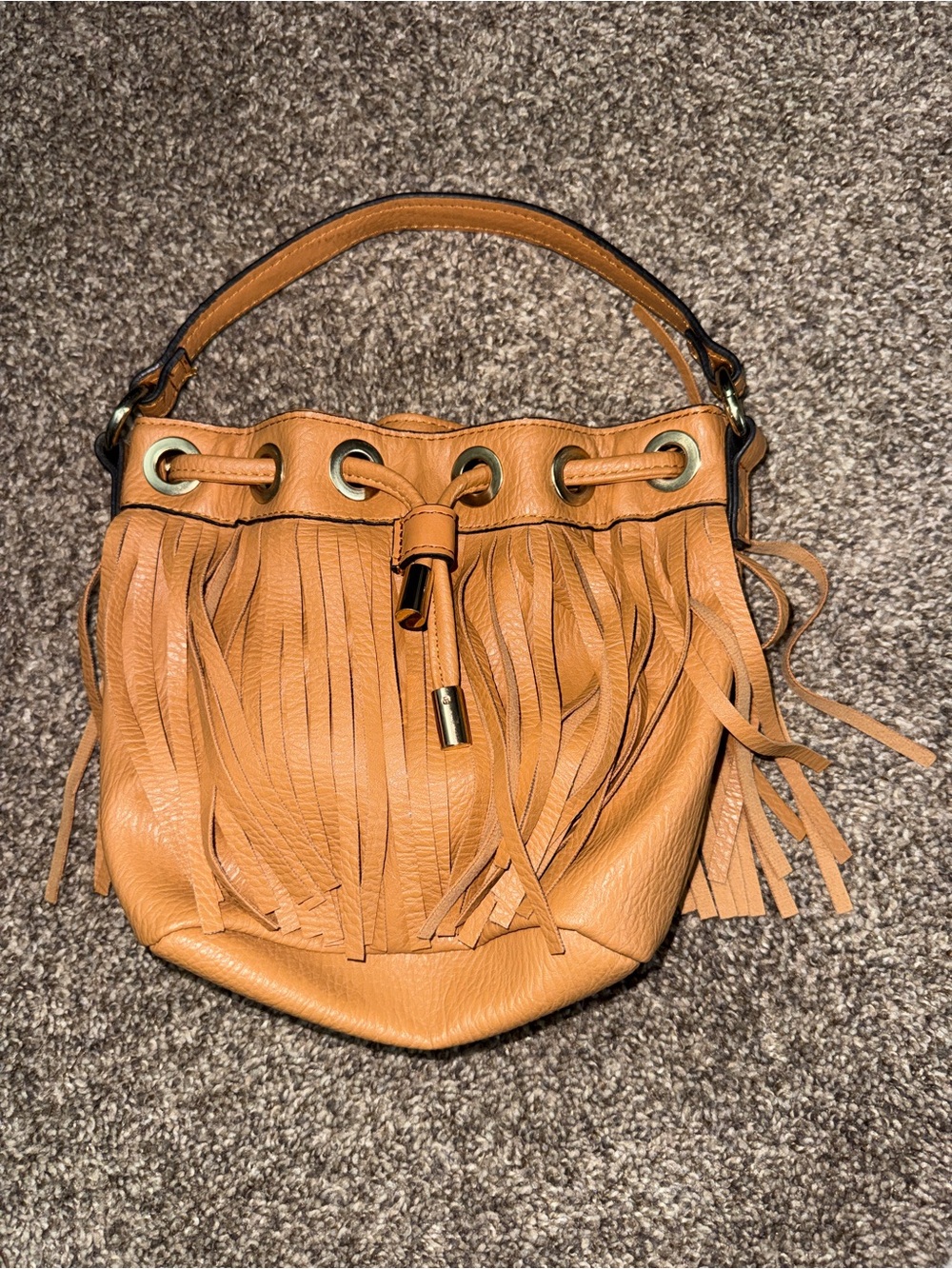 Fringed Bucket Shoulder Bag in Caramel